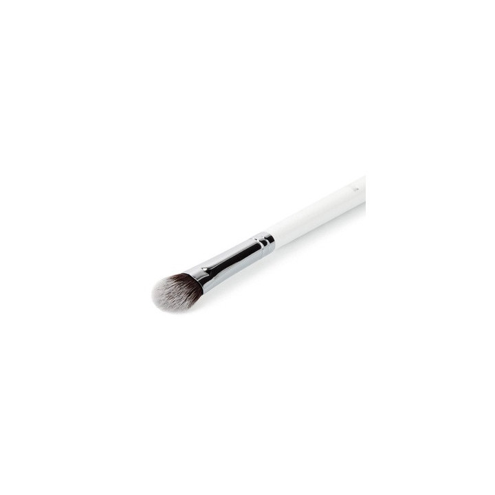 Ilu Mu 409 Large Eyeshadow Brush | Bellasoa Paris